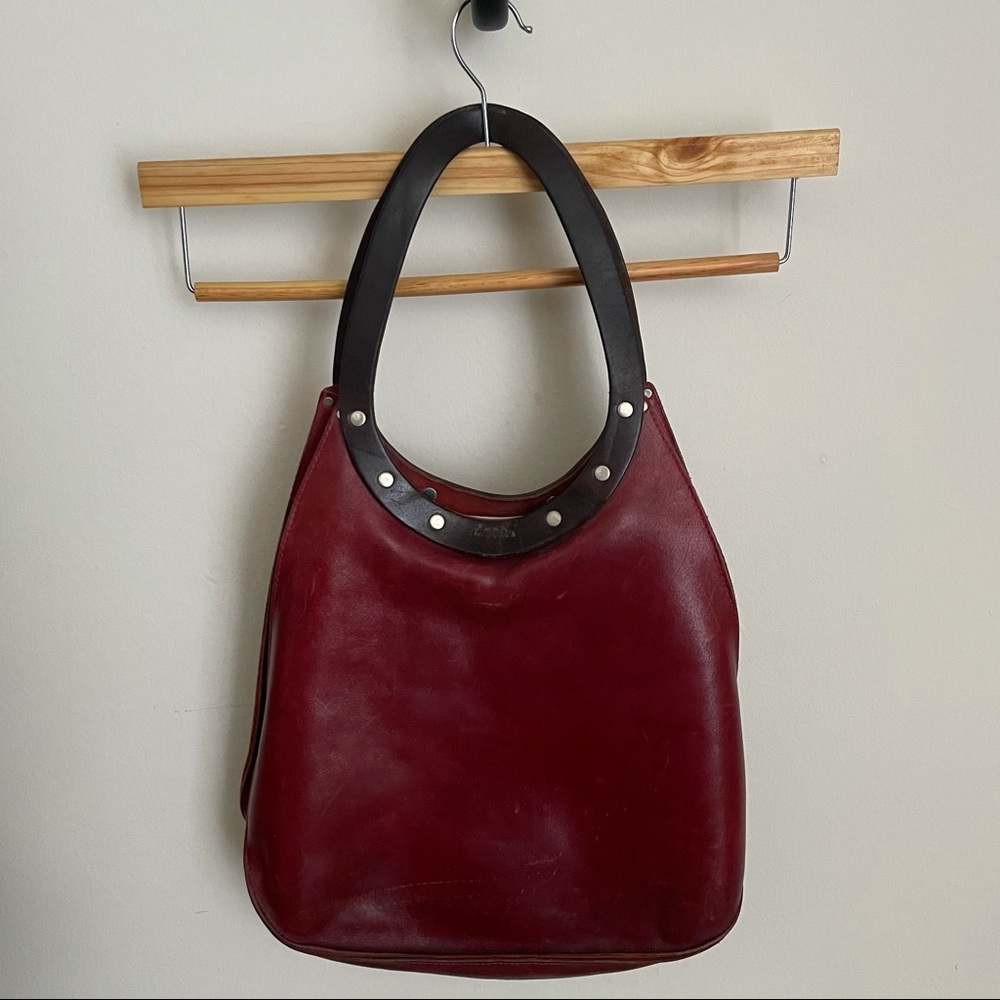 Dean. Burgundy Teardrop Leather Bag